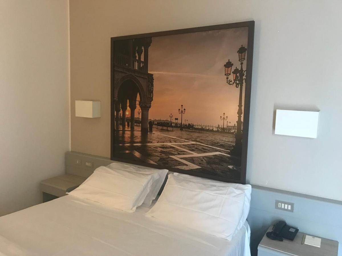 Hotel Principe Palace Τζεσόλο Λίντο Εξωτερικό φωτογραφία